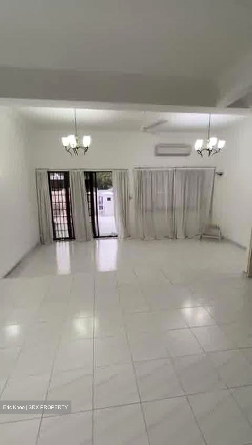 Jalan Haji Salam (D16), Terrace #637351401